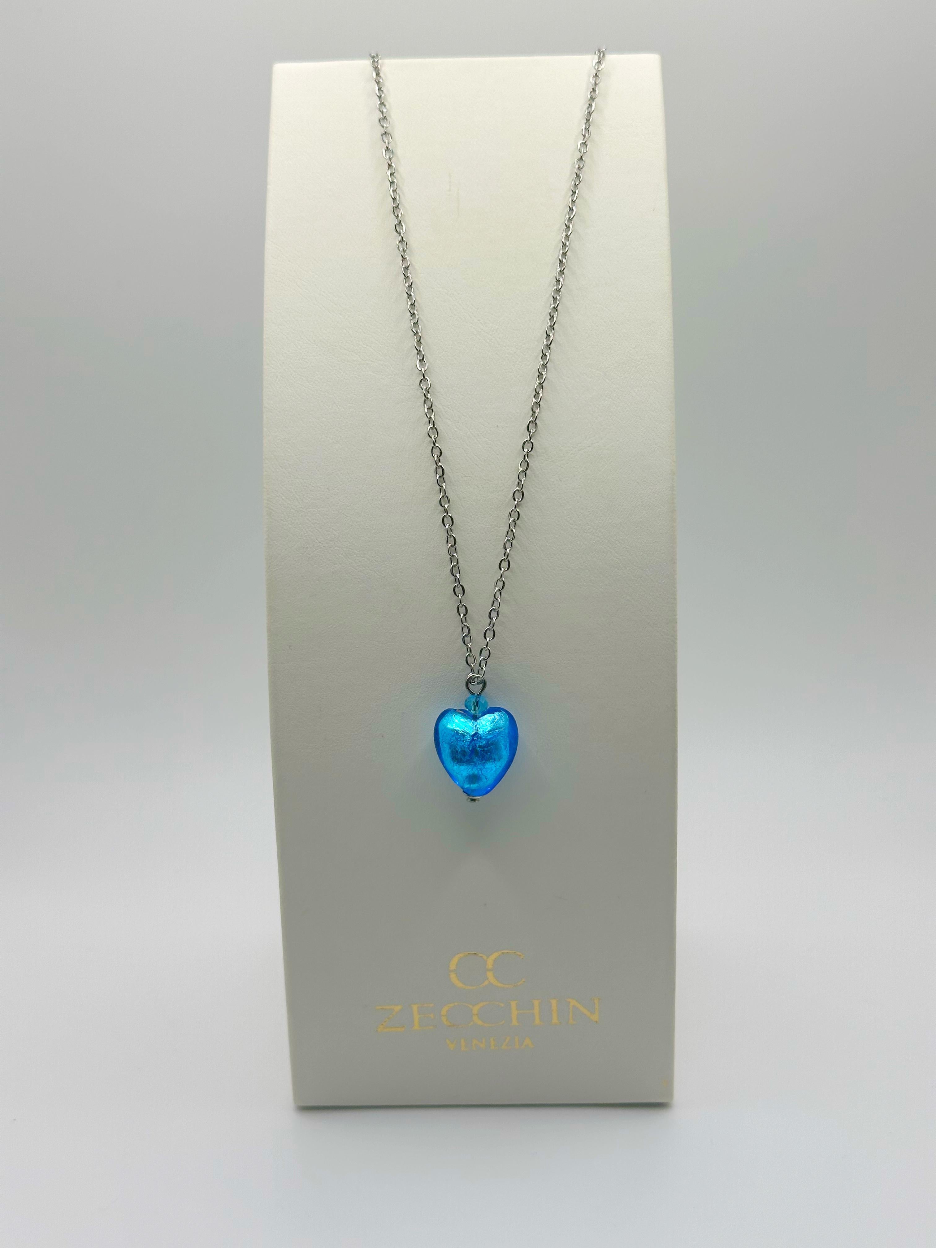 Collana con pendente a cuore in vetro di Murano con foglia argento, colore azzurro